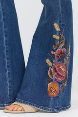 Rosa Flare Jean Autumn Revival view 4