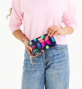 Gemma Essential Wallet lifestyle view