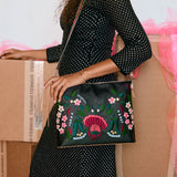 Ava Downtown Crossbody