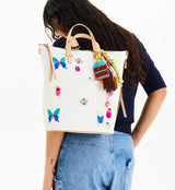 Clou Sling lifestyle view
