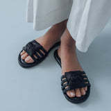 Solei Sea Camille Black Rose Slide Sandal