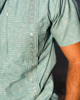 Guayabera Libre in Brisa view 4