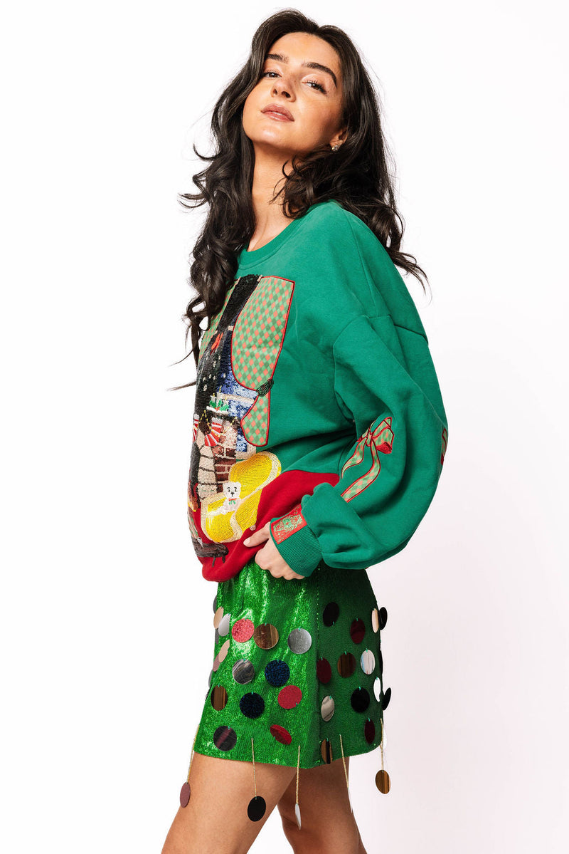 Queen of Sparkles - Green Christmas Living Room Sweatshirt
