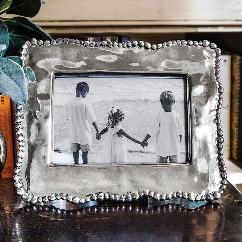 Beatriz Ball - Frames - Frame Organic Pearl Vivi 4’’x6’’