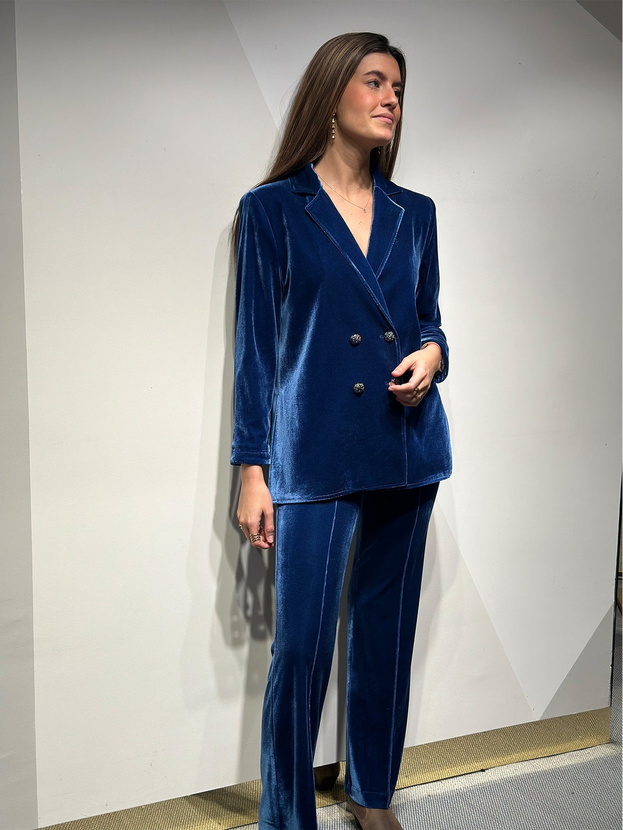 Vilagallo Carla Blue Velvet Trousers | Elegant Stretch Velvet Pants   Julien's a Lifestyle Store